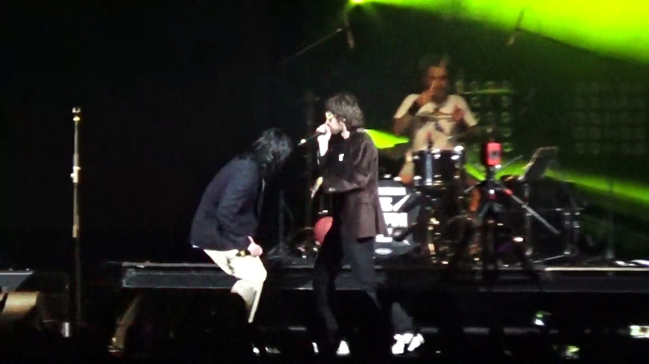 Карандаш feat. Noize MC - Help(Помогите! (Cover The Beatles - Help!))