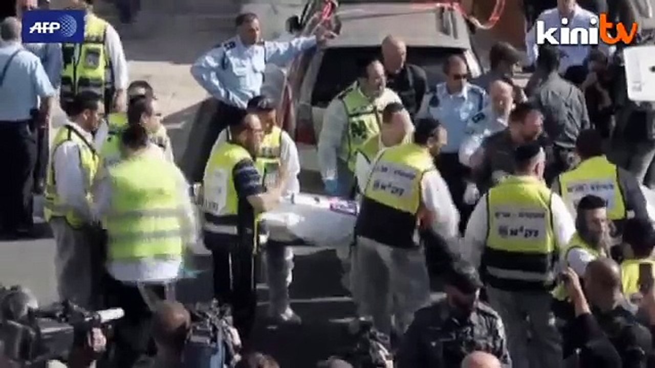 Funerals held for 3 of the Israelis killed in synagogue attack