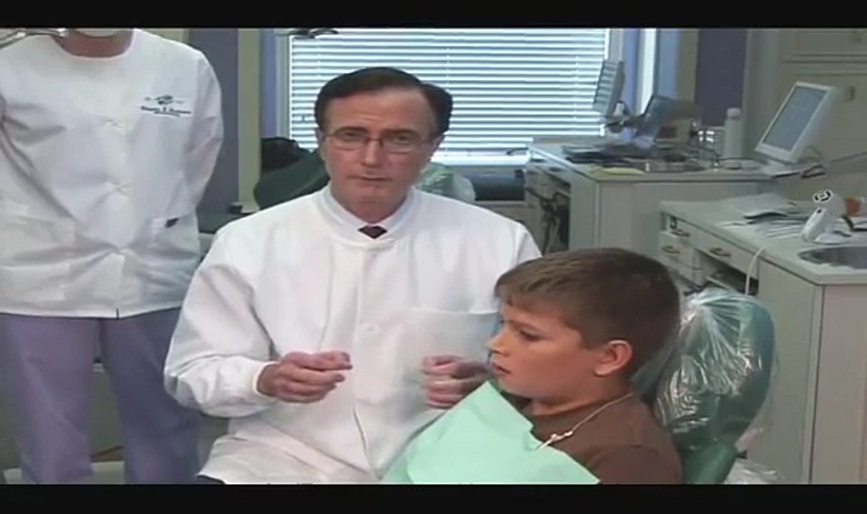 Fitting Bands on Upper and Lower Permanent First Molars - Rogers &  Andrews, Orthodontics