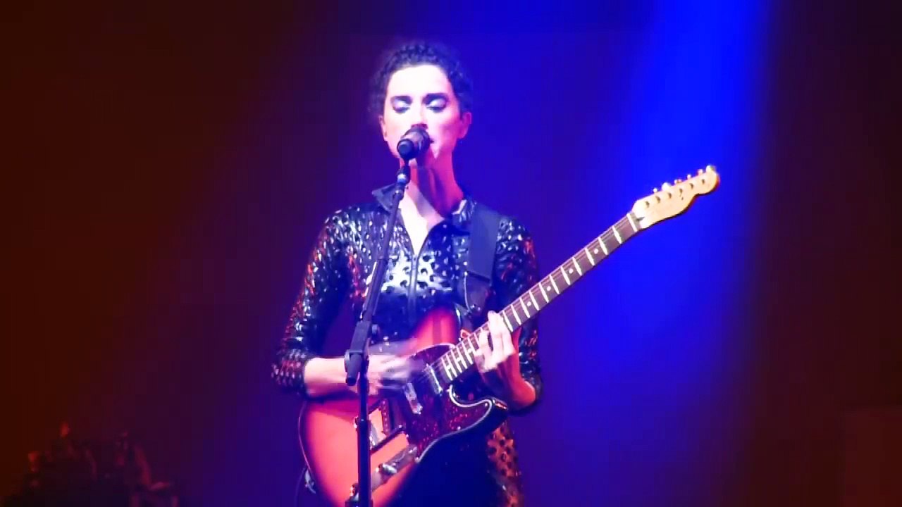 St. Vincent - Regret (Live at Open'er Festival 2015)