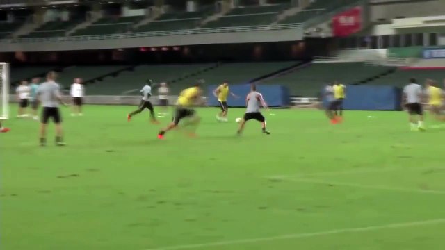 Zlatan Ibrahimovic Fantastic Taekwondo Goal in PSG Training Session 28_07_2014