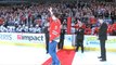 Vince Vaughn Drops the Puck at the Blackhawks Game