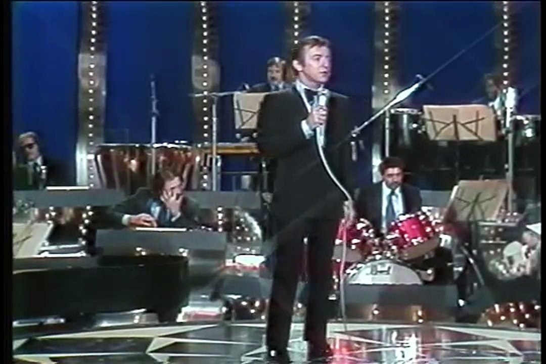 Bobby Darin - Alone Again Naturally (live)(1972)