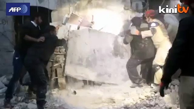 Bombing in Aleppo leaves residents scrambling to find survivors