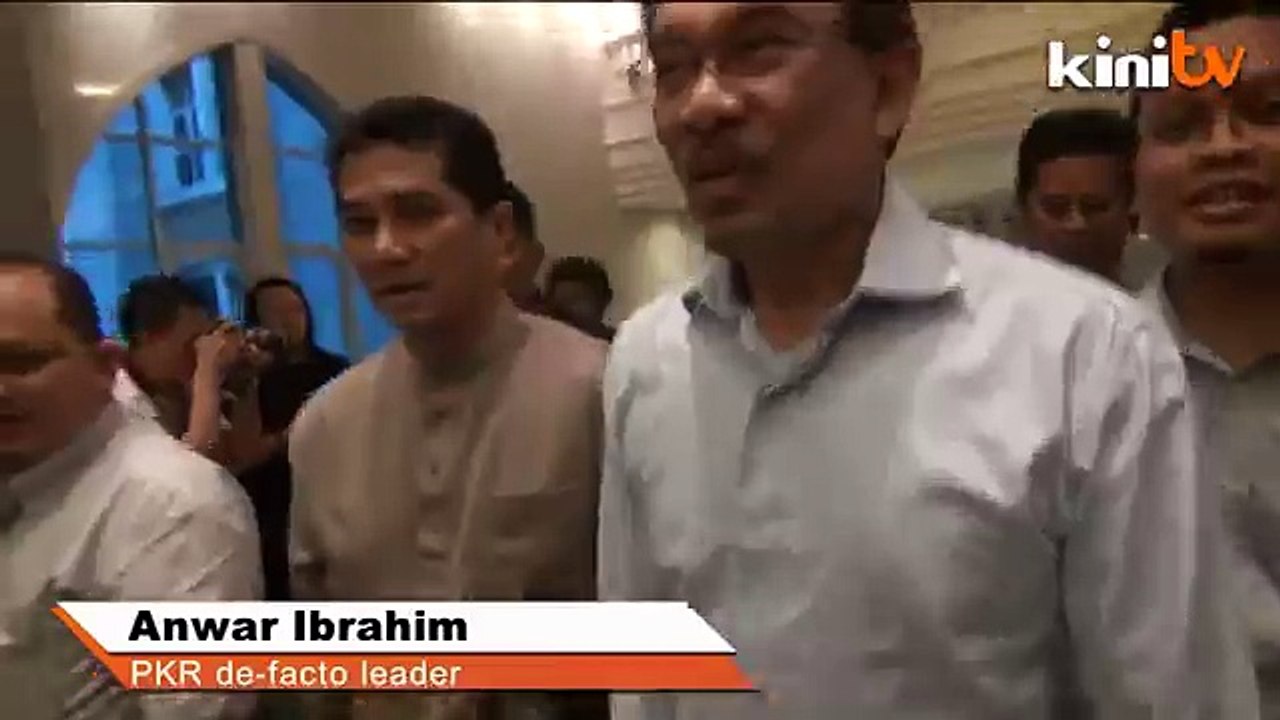 Pakatan tak akan tumbang, kata Anwar sebelum bicara