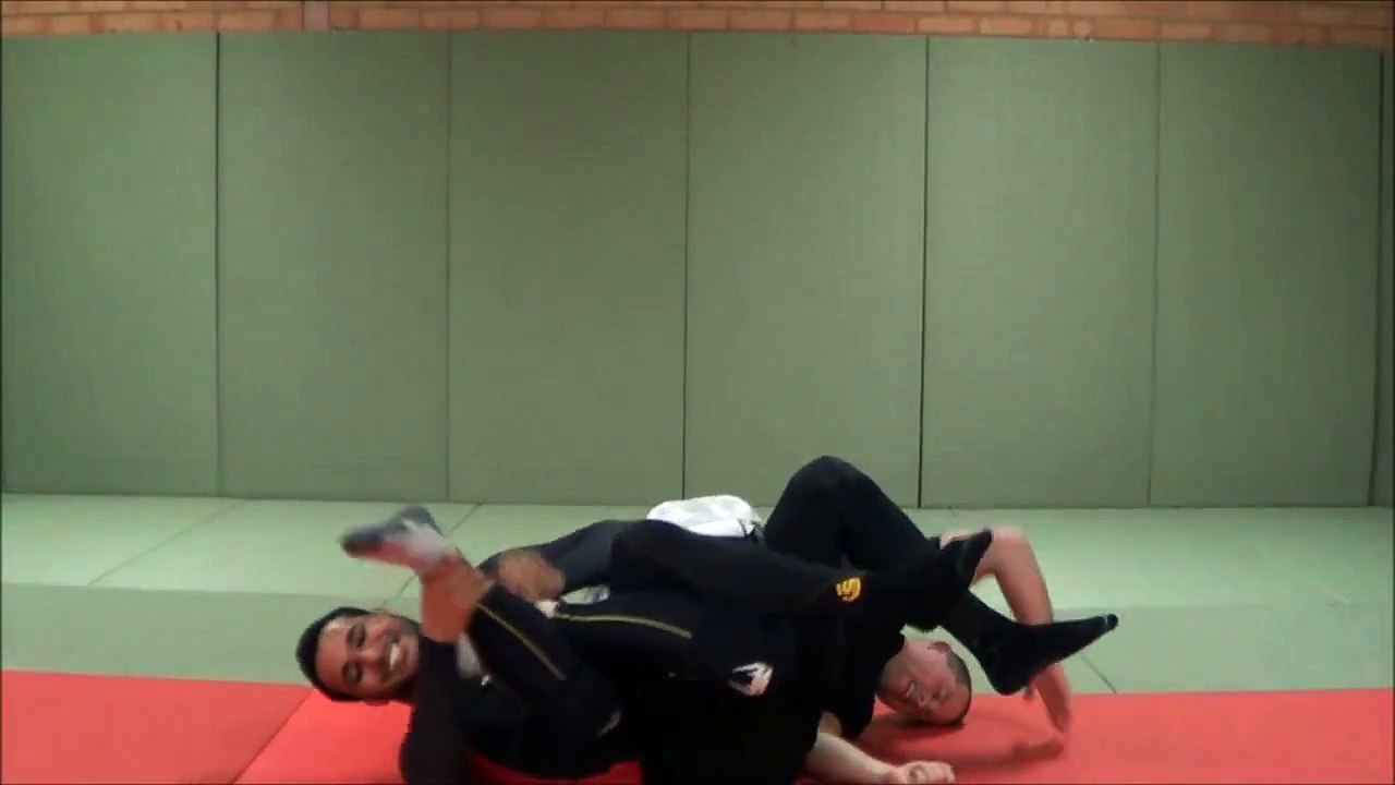 135 Submission grappling techniques by Shak from Beyond Grappling