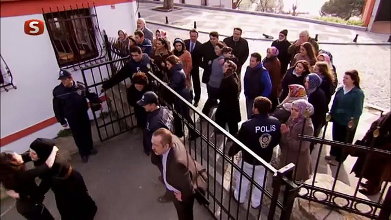 İki Dünya Arasında 180. Bölüm HD