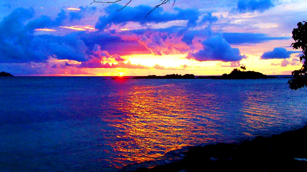 Fiji Travel: Traditional Music of fiji with captain cook cruises fiji