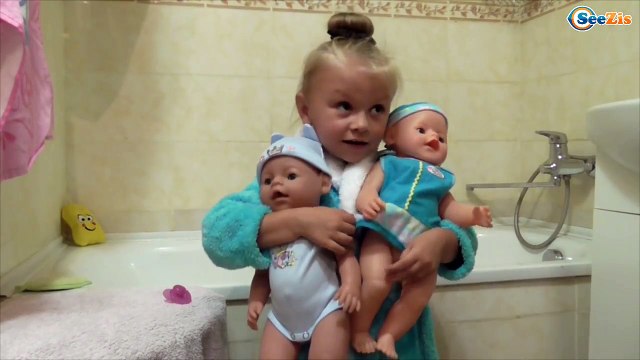 ✔ Baby Born. VLOG. Купание куклы Бэби Борн с девочкой Ярославой. Видео для детей. Серия 7 ✔