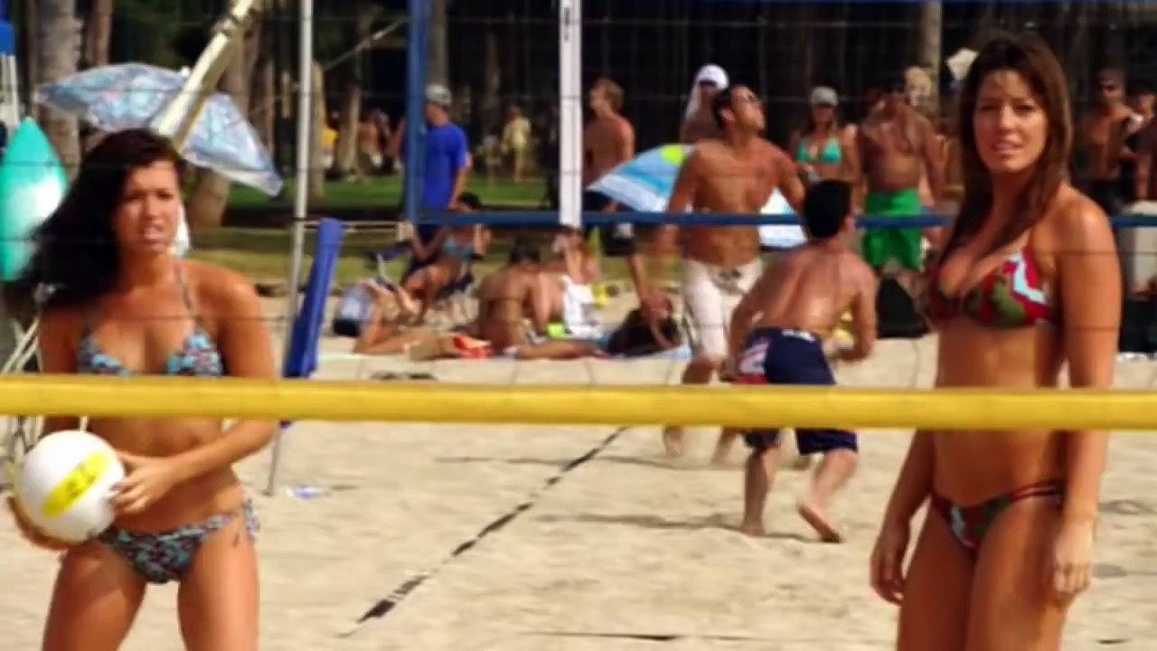Parvati Shallow and Amanda Kimmel | Into the Blue 2 | Volleyball Scene