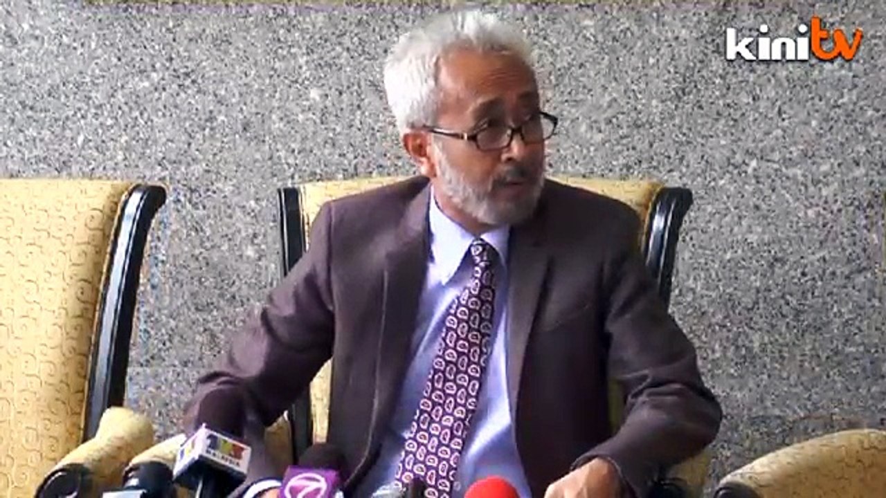 PAS: Letak jawatan menteri kewangan, Najib