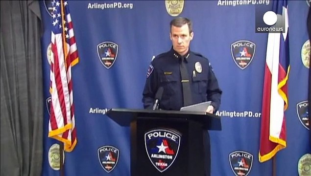 پلیس فدرال ایالات متحده در مورد تیراندازی پلیس به نوجوان رنگین پوست تحقیق می کند