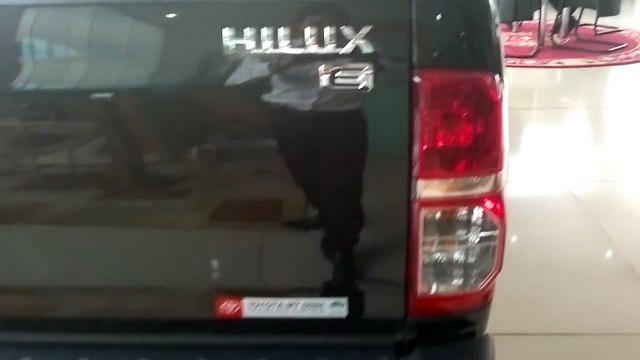 toyota hilux, toyota hilux 2013, hilux 2014, gia xe hilux, toyota hilux 2 5E
