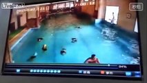 LiveLeak - Kid nearly drowns in a Chinese pool