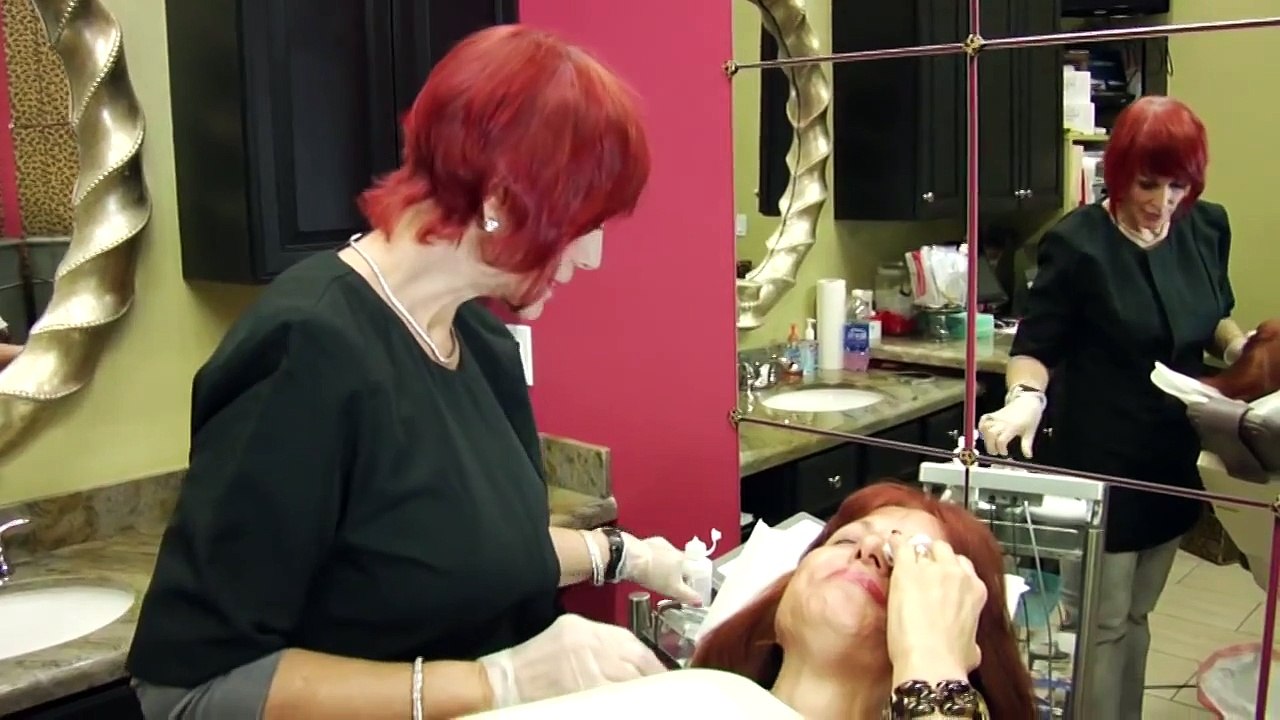 Permanent Makeup Eyeliner - Live