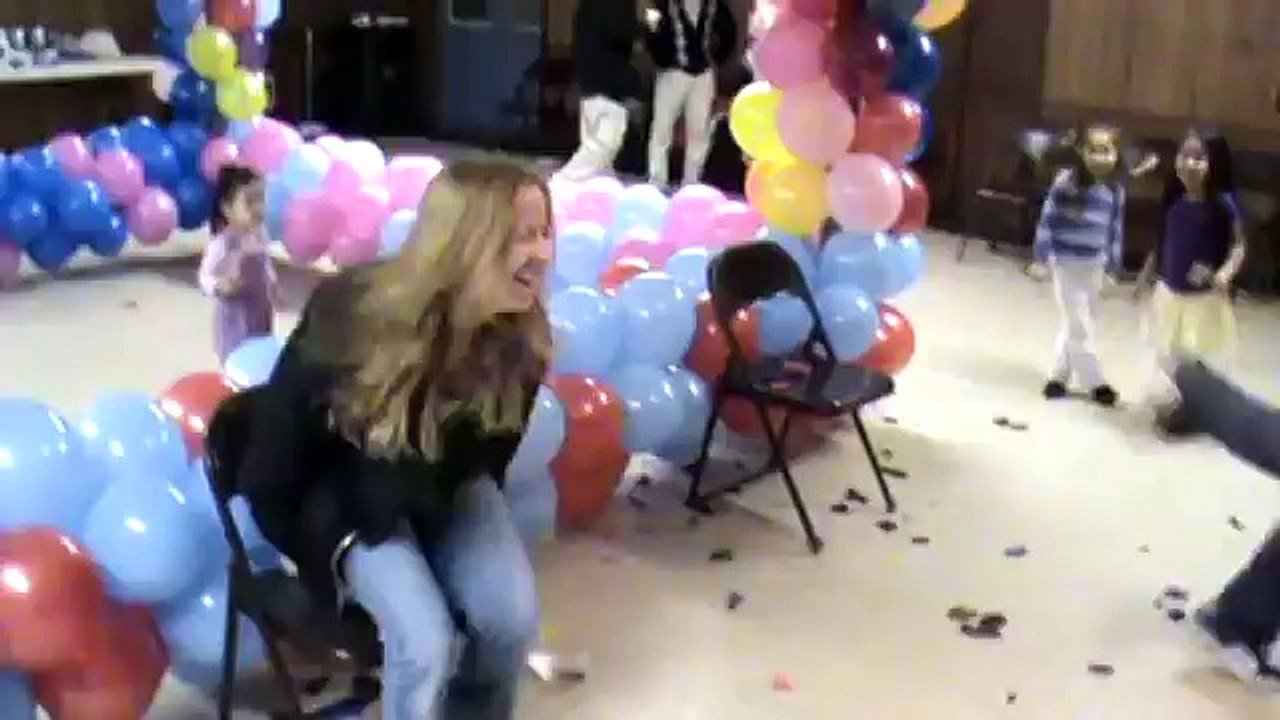 Juegos con Globos en el dia de la Biblia