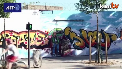 Paris graffiti: street art or vandalism?