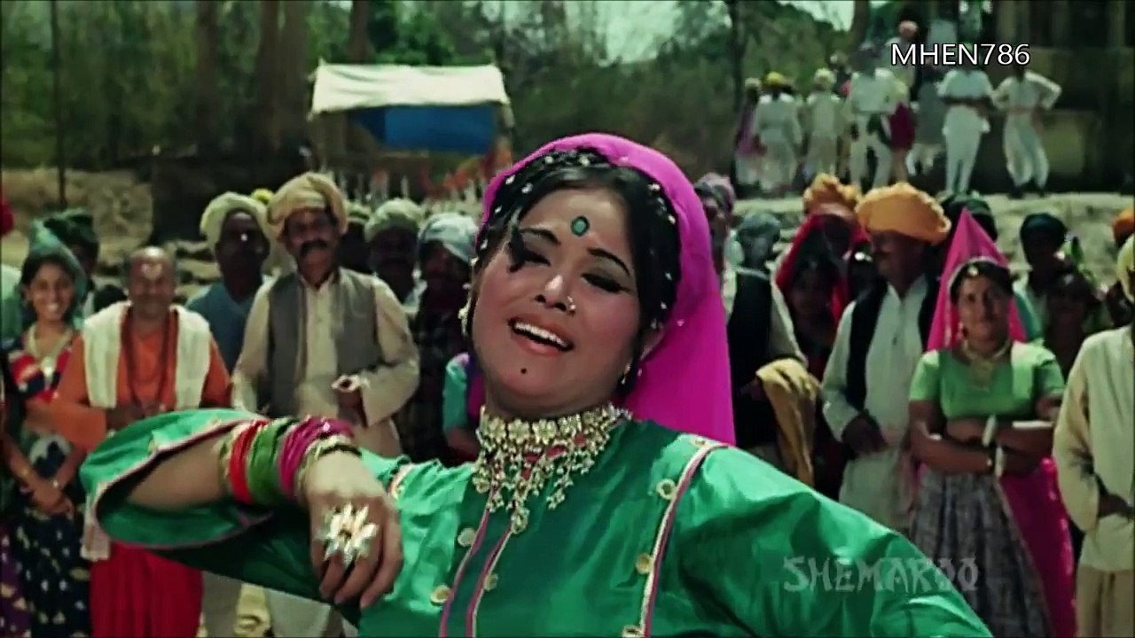 Hai Sharmao - Mera Gaon Mera Desh 1971. Lata Mangeshkar.