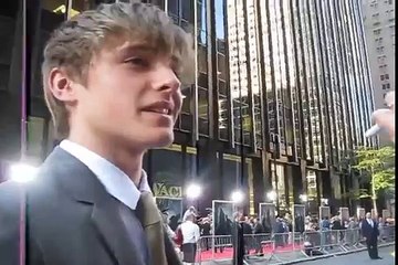 [Vietsub] Alex Watson at Harry Potter Premier 2009