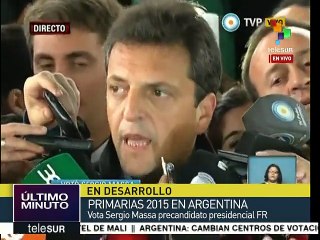 Sergio Massa acude a votar en elección general argentina