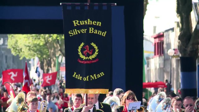 Bretagne: la Grande Parade du Festival interceltique de Lorient
