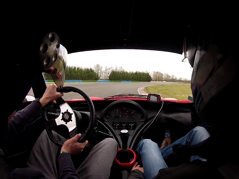 Magny-Cours Club - F16 Vs Porsche GT3 et Panamera Turbo