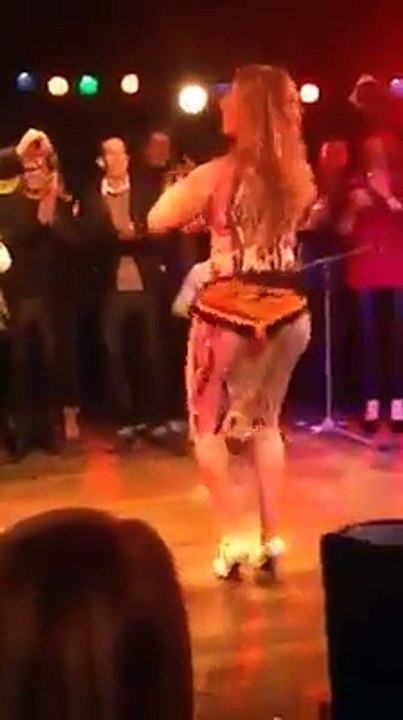 La Danse Kabyle , l'ambiance assuréeLa Danse Kabyle , l'ambiance assurée