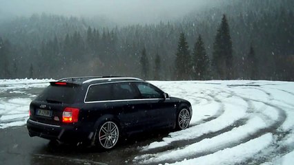 Low Rider Audi S4 4.2 V8 snow donut