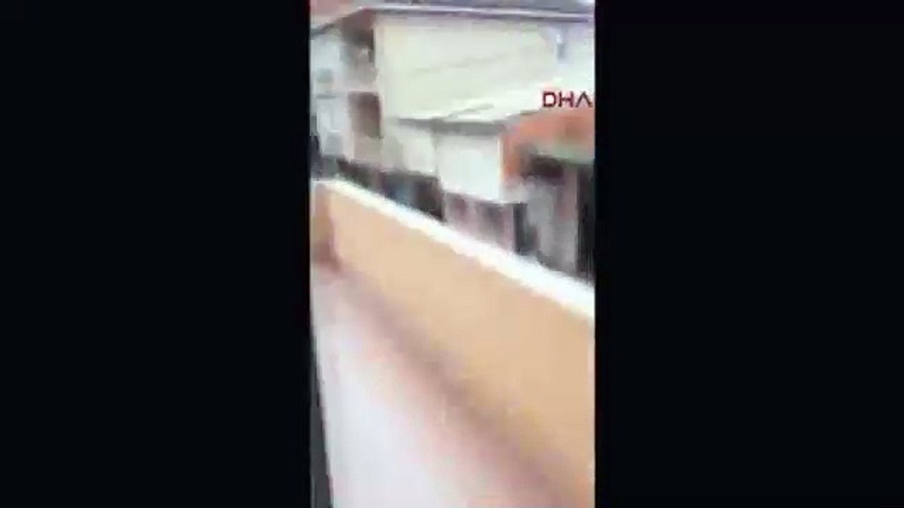 TERÖRİSTİN ATEŞ ETTİĞİ AN KAMERADA!