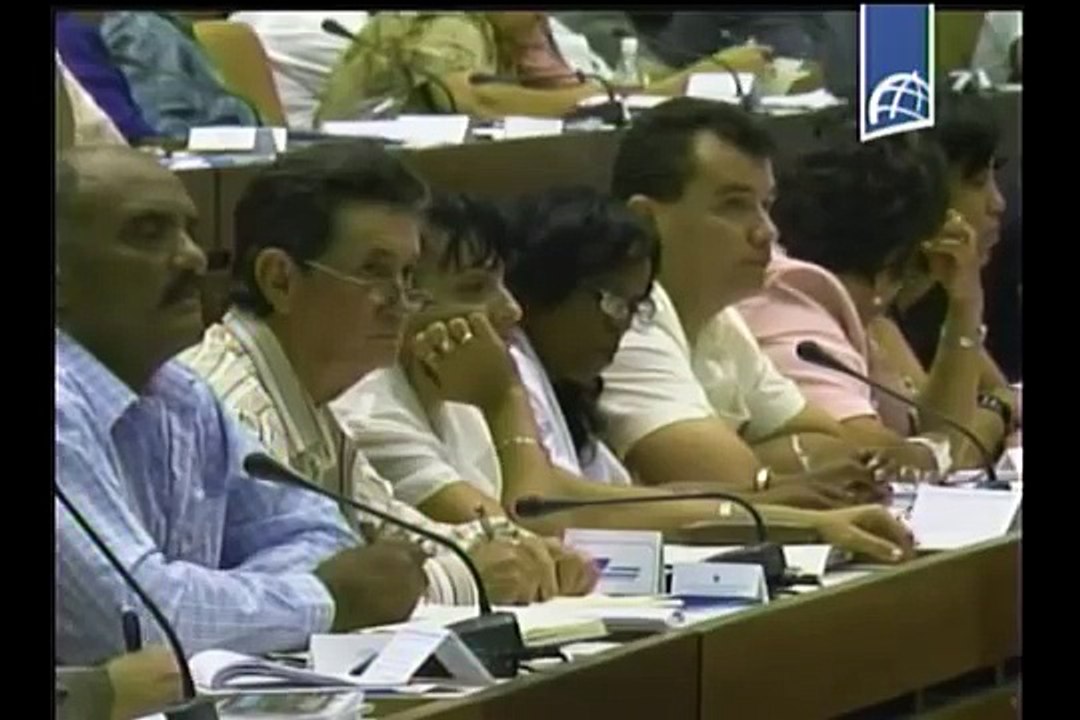 Reconoce Raúl Castro desempeño favorable de la economía cubana en 2012