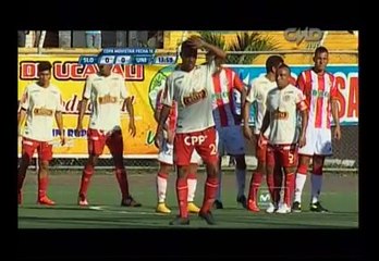 Universitario de Deportes: Fuentes estuvo cerca de marcar tras el error de Carvallo