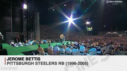 "The Bus" Motors into Pro Football HOF