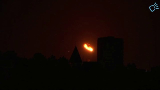 Flammes et fumées de Feyzin du lundi 10 aout 2015