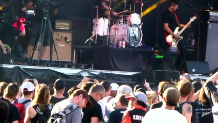 Billy Talent - Rusted From The Rain - Live Heavy Montreal 2015