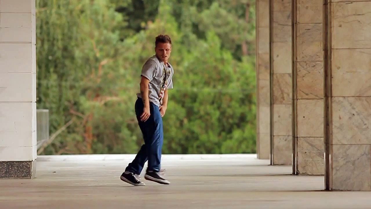 Best break-dance move ever!
