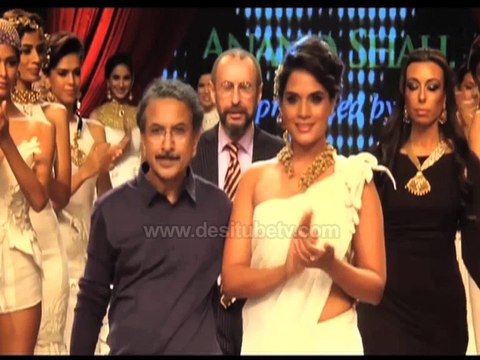 Bollywood actor Richa Chadda displays the creation by jewellery designer Anand Shah