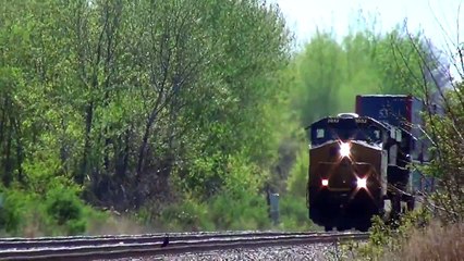 Fast CSX Intermodal Train Eastbound
