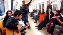 Ethem Sarısülük ün metroda şarkı söylerken ki görüntüleri