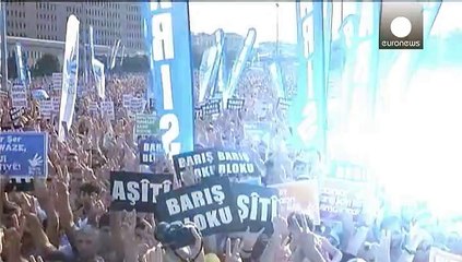 Turkey: thousands gather for peace rally in Istanbul