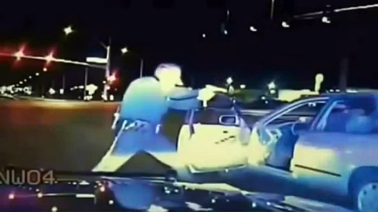 The American Police-State And Brutality In FULL-Action! (WARNING GRAPHIC FOOTAGE)