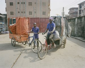 Les Grands Moyens (2/5) : des vélos pour récolter les déchets à Lagos, la bonne idée de "Wecylers"