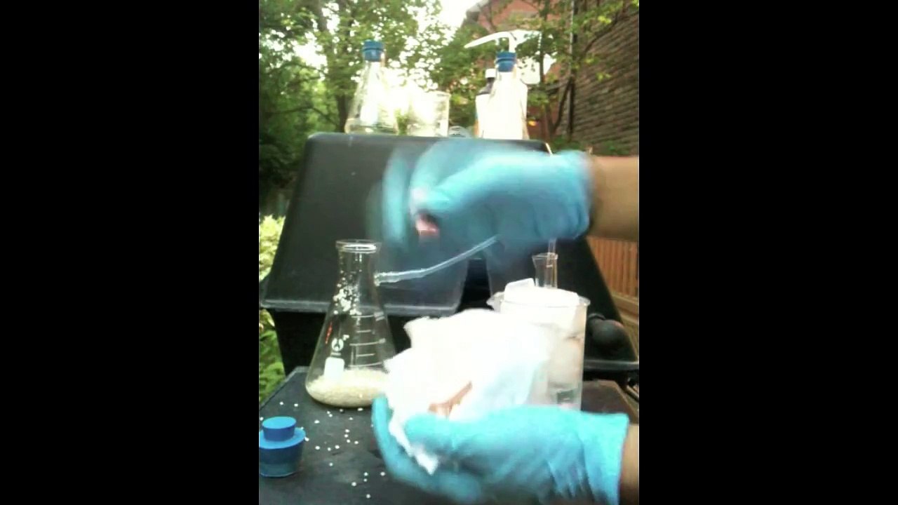 how to make nitric acid at home