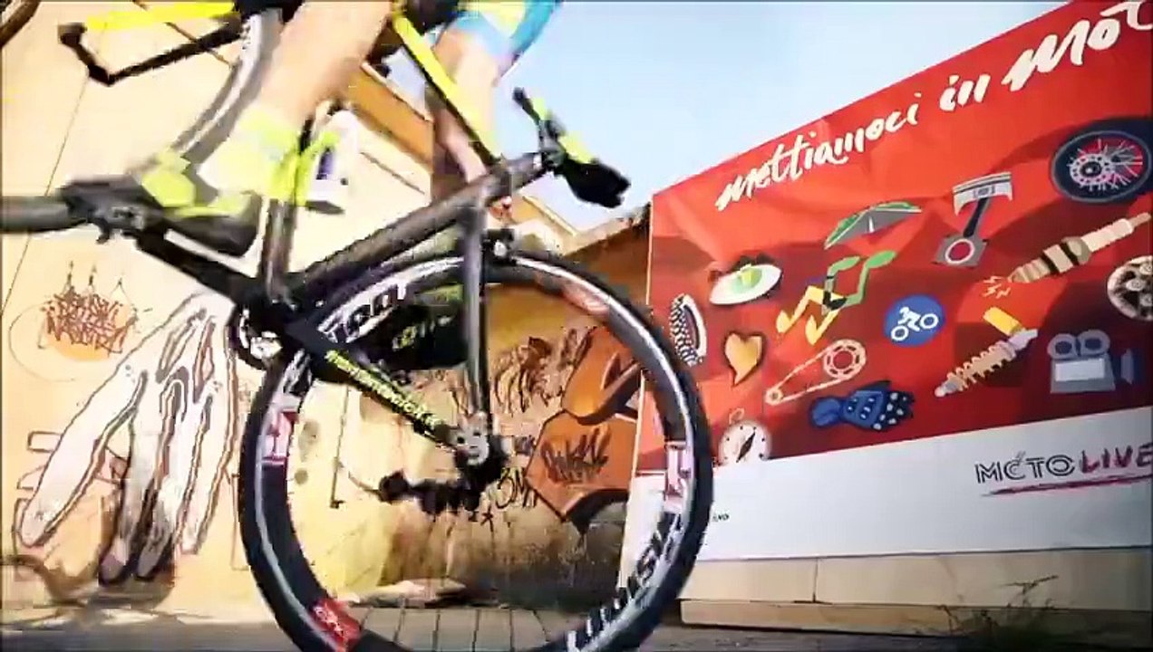 Bicycle Stunting - That's some serious bike control, and on a road bike at that?