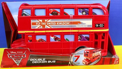 下载视频: Disney Pixar Cars 2 Double Decker Bus Lightning McQueen Holley Shiftwell Doc Dinosaur