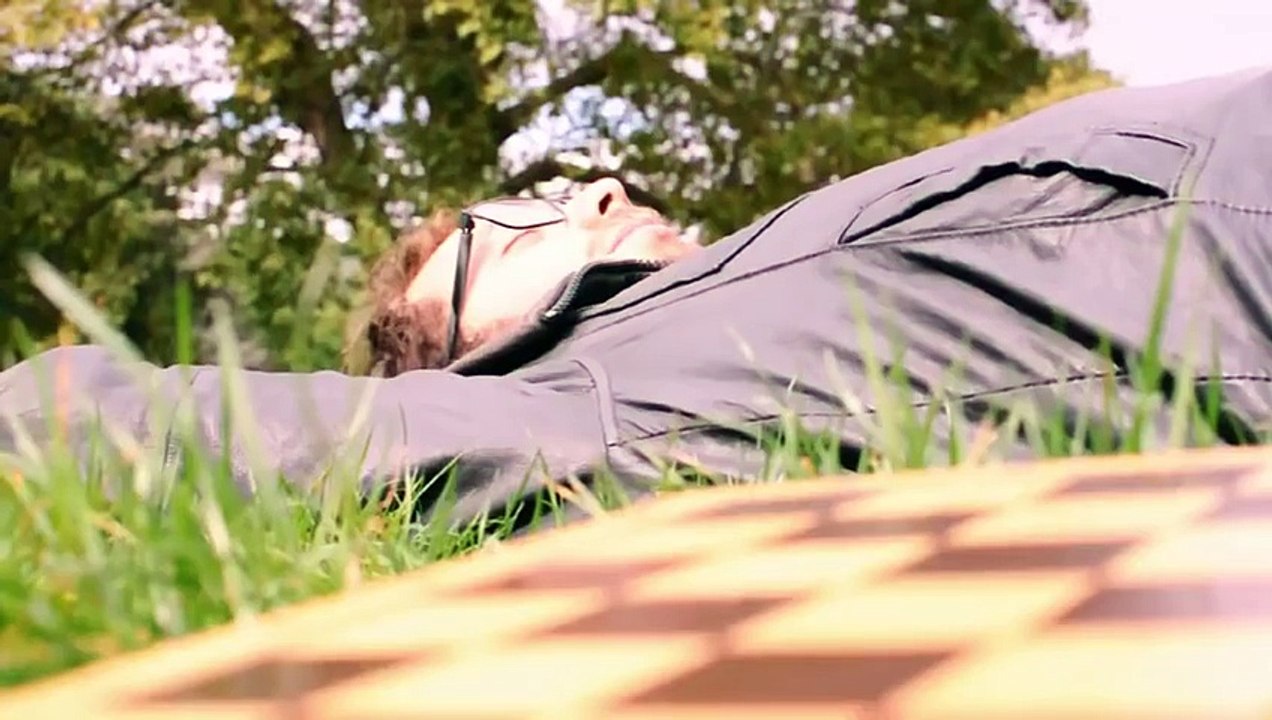 The Avener, Phoebe Killdeer - Fade out lines