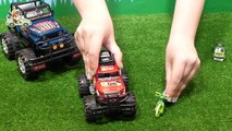 Мультики про Машинки для детей Монстр Трак Monster Truck на Детской Площадке