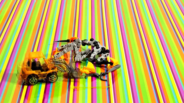 ✔ Мультфильм Трактор и Робот Герой Трансформер из Серии Hero Factory ✔