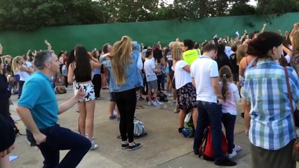 Dad nails classic dance moves at The Vamps gig at Thorpe Park