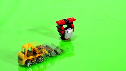 Трансформер - Пожарная машинка. Развивающий Мультфильм для детей - "Трактор Павлик"