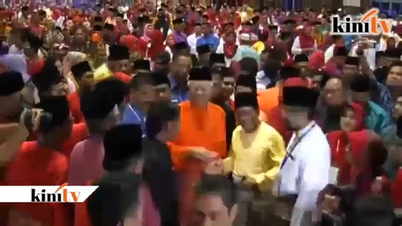 Sekilas Fakta, Isnin 10 Ogos - Mahathir: Derma Arab RM2.6 bilion 'bulls**t'